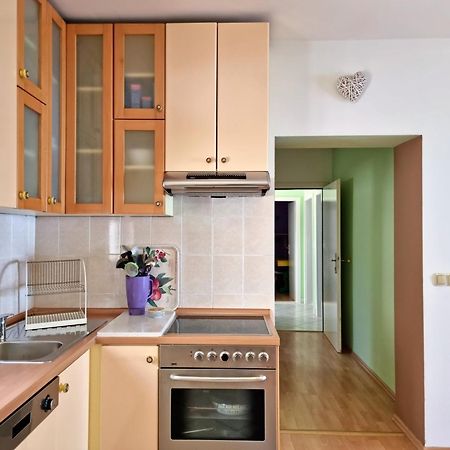 Apartments Soric 오미스 객실 사진